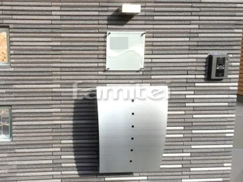 南河内郡太子町 新築シンプル オープン外構 アプローチ 郵便受けポスト　土間コンクリート 目隠しフェンス ピンコロ石積み花壇