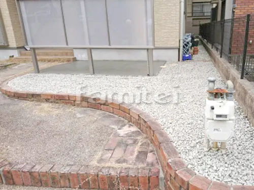 北葛城郡河合町 リフォーム部分工事 洗濯干し屋根 LIXILリクシル スピーネ 1階用 F型フラット屋根 目隠しパネル(前面 正面)2段 物干し お庭 防犯砂利敷き バラス砕石 防草シート加工