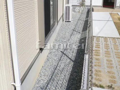 箕面市 エクステリア工事 カーポート YKKAP レイナポートグラン 1台用(単棟) R型アール屋根 犬走り 防犯砂利敷き バラス砕石