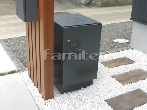 和歌山市 新築ベーシック オープン外構 門柱 宅配ボックス 土間コンクリート テラス 目隠しフェンス ウッドデッキ