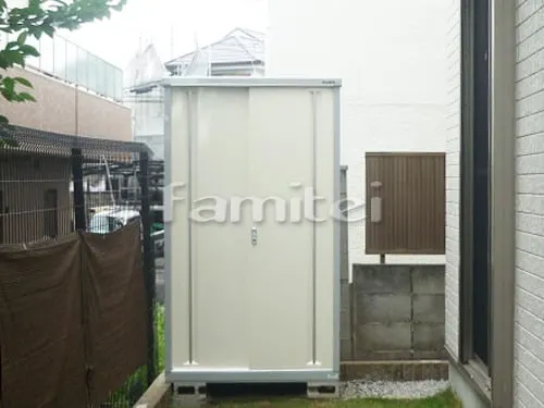 豊中市 リフォーム庭工事 洗濯干し屋根 フラットテラス屋根 1階用 F型 物干し 野外物置き 収納庫 倉庫