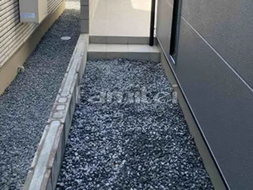 枚方市 新築シンプル オープン外構 門柱 タイルデッキ