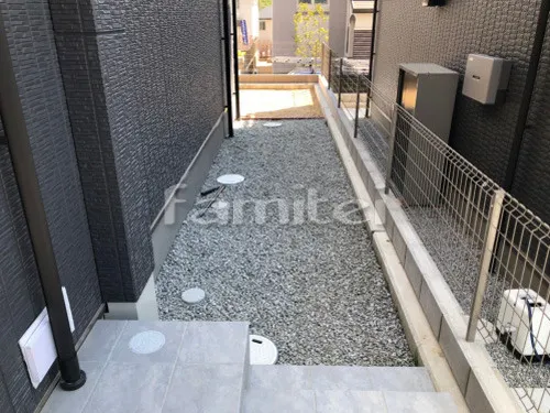 木津川市 新築シンプル セミクローズ外構