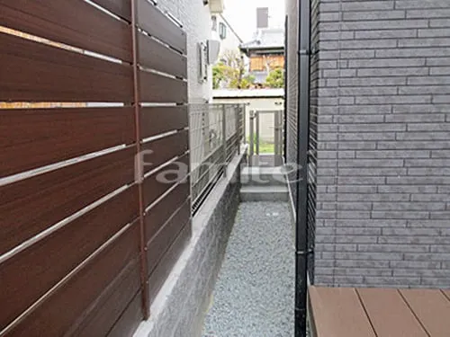 尼崎市 新築シンプル オープン外構 目隠しフェンス カーポート サイクルポート 門扉 人工芝 門扉 ウッドデッキ タイルデッキ
