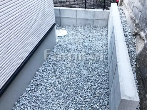 木津川市 新築ベーシック オープン外構 機能門柱 LIXILリクシル ウィルモダンスリム 土間コンクリート