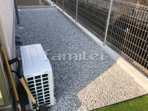 上牧町 新築ベーシック オープン外構 門柱 表札灯 郵便受け 雨除け屋根 屋根材 土間コンクリート ユニソン ソイルレンガ レンガ花壇 人工芝 防草シート 立水栓 洗い場 シンボルツリー 犬走り 