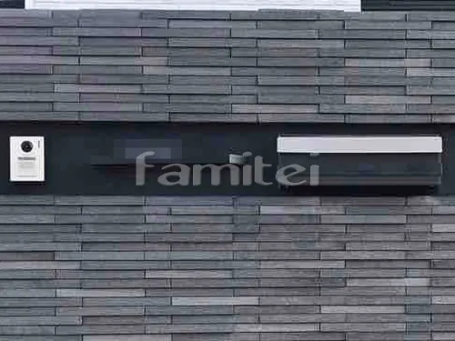 茨木市 新築シンプル オープン外構 門柱 壁タイル貼り 左官下地 塗装仕上げ 郵便受けポスト 表札 インターホン取付 玄関ポーチ手摺り カーポート 屋根材 本体色 駐車場ガレージ床 床タイル貼り 土間コンクリート サイクルポート 斜め加工
