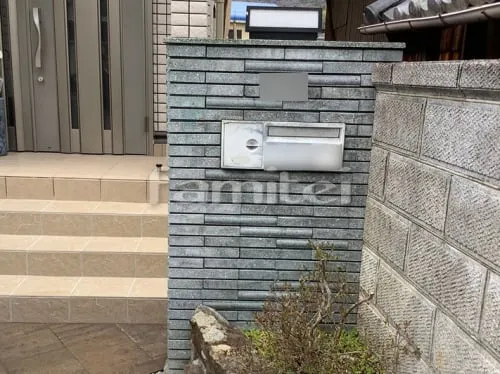 紀の川市 リフォームシンプル オープン外構 表札灯 玄関前アプローチ 床平板貼り ジャミ敷き 玄関前アプローチ タイルデッキ カーポート Y合掌  駐車場ガレージ床 土間コンクリート 伸縮目地  車止めポール バリカー 溝蓋 グレーチング 化粧ブロック ジャミ敷き ピンコロ囲い モルタル仕上げ洗い場 土間コンクリート 伸縮目地