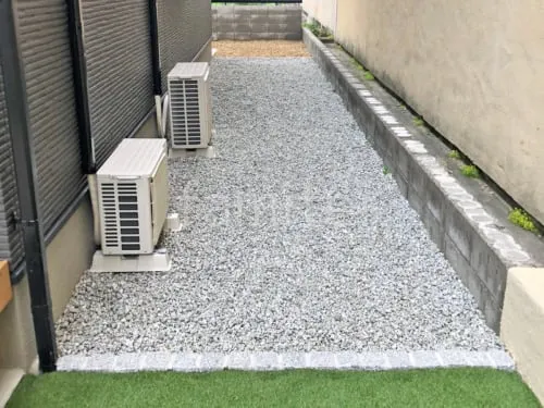 大阪市 新築シンプル セミクローズ外構