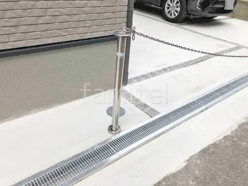 大阪市 新築シンプル セミクローズ外構