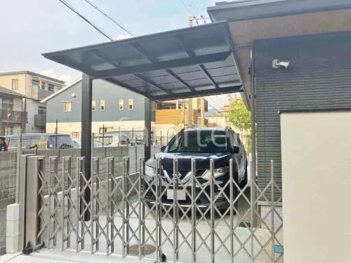 八尾市 新築シンプル セミクローズ外構