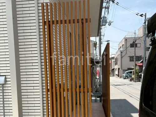 大阪市 目隠しフェンス塀 タカショー 千本格子足付ユニット