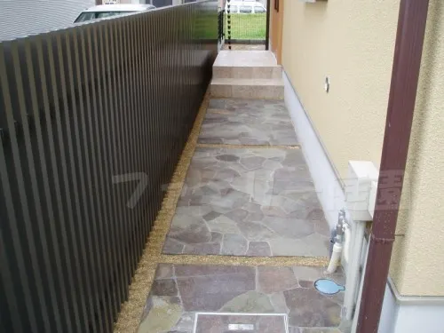 和泉市 セミクローズ外構　和風　カーポート　　門まわり　門扉