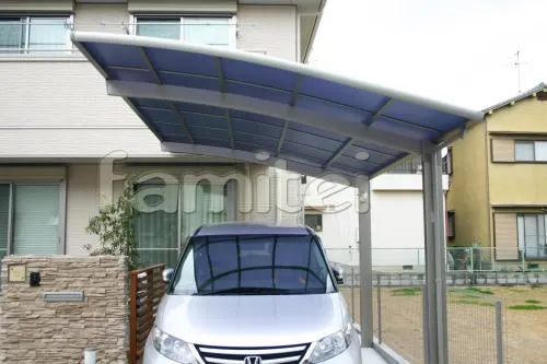 天理市　オープン外構　境界フェンス、石柱　カーポート１台