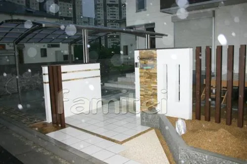 芦屋市　オープン外構　カーポート　ウッドデッキ　門柱×角柱