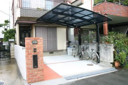 リフォームオープン外構工事　カーポート　レンガ機能門柱