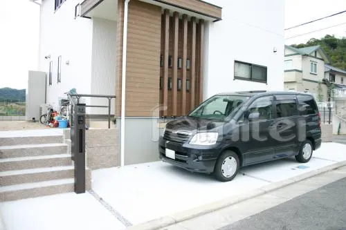 すっきりオープン外構 UD手すり 機能門柱:ウィルモダンスリム