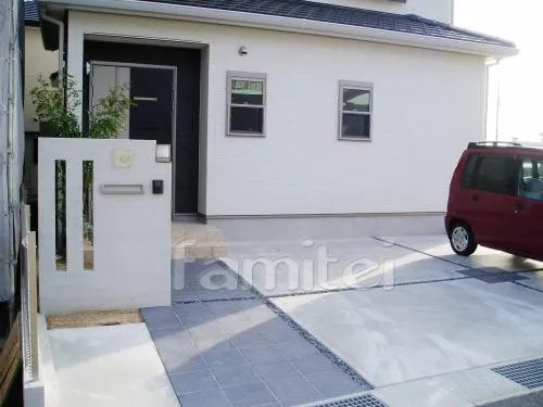 シンプル　タイルアプローチ