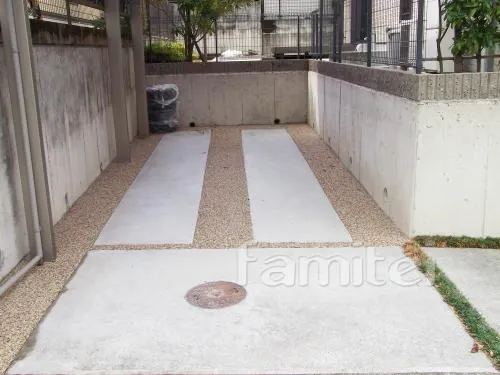 和泉市 庭リフォーム　雑草対策　タイルデッキ　樹脂洗い出し