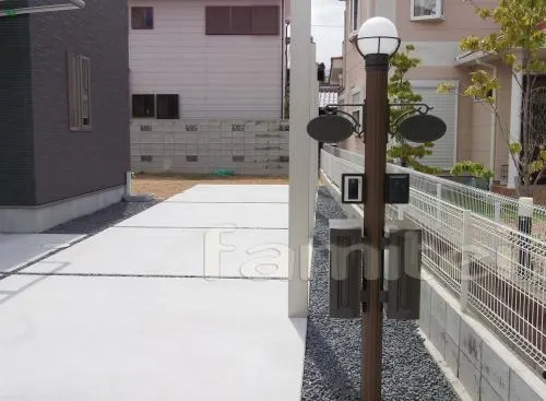 堺市北の新築外構 カーポート1台+縦2 機能門柱TOEX