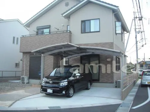 滋賀県野州市の新築外構　カーポート２台用特殊加工　機能門柱