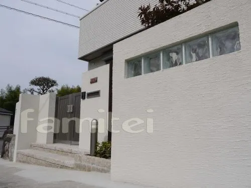 岩出市　クローズ外構　ガラスブロック塀　ロックガーデン