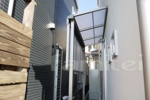 岩出市　オープン外構　シンプル門柱　角柱　アプローチ洗い出し