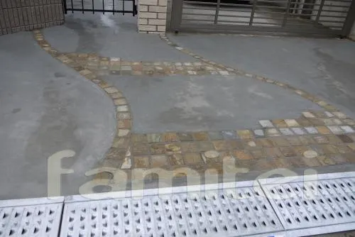 宝塚市　リフォーム外構　ピンコロ　パーゴラ風テラス屋根　カーポート　門扉