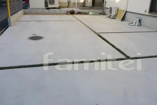 和泉市　デザイン門柱　車庫土間　土間工事　草目地　目隠し板塀