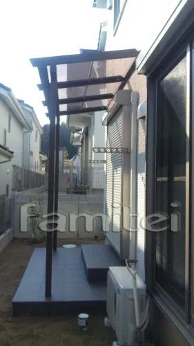 生駒市　人工木テラス・ウッドデッキ TOEX樹の木 三協立山ナチュレ　カーポート プライスポート１台