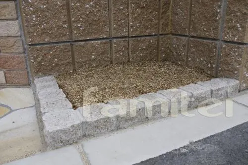 泉佐野市　リフォーム　門まわり　車庫・境界ブロック　ピンコロ花壇