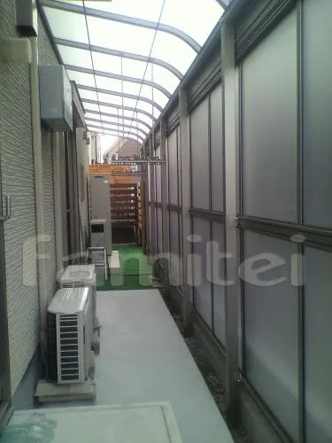 奈良市　ベランダ物干　新日軽　ファインテラス屋根１Ｆ　目隠しパネル