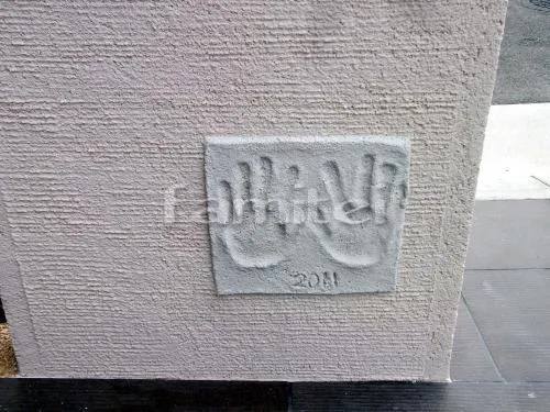 茨木市　オープン外構　モザイクタイル門柱　家族の記念手形