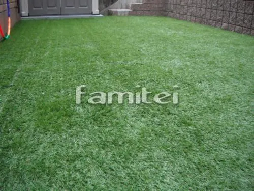 川西市　タイルデッキ　おしゃれ物置 Keter　ココマテラス屋根　人工芝