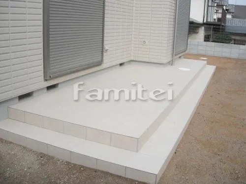 豊中市　新築オープン外構　アプローチタイル貼　タイルデッキ　濡れ縁 三協 樹脂