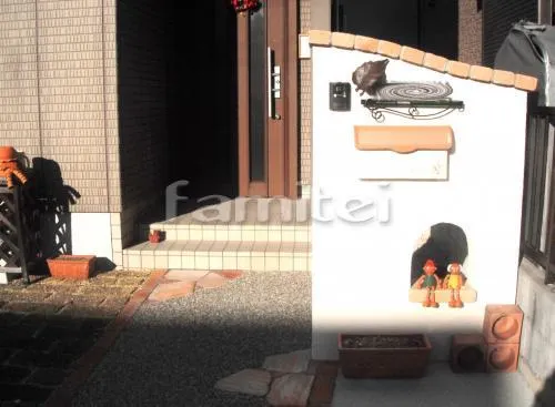 東近江市　レンガ立水栓　南欧風門柱 郵便受け 照明　アプローチ 