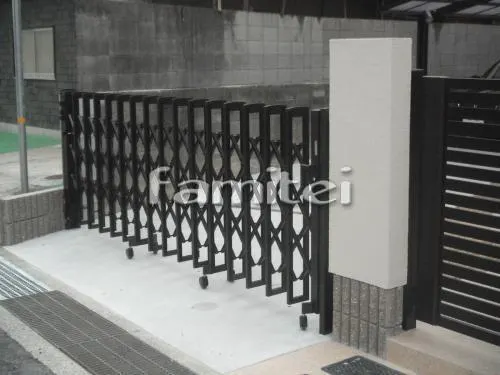 宝塚市　目隠しウォール 郵便受けポスト　伸縮門扉ゲート　カーポート　テラス屋根１階