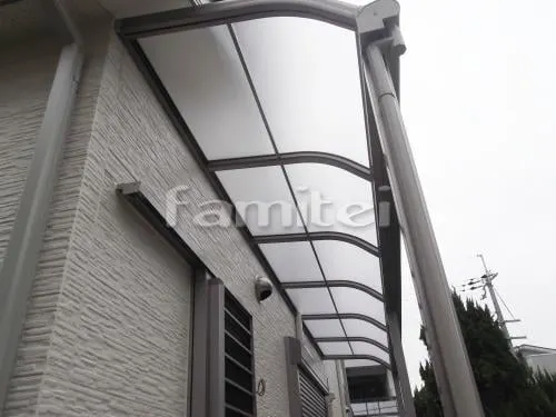 池田市　ココマ　ガーデンルーム　テラス屋根1階　ベランダ屋根2階　カーポート2台