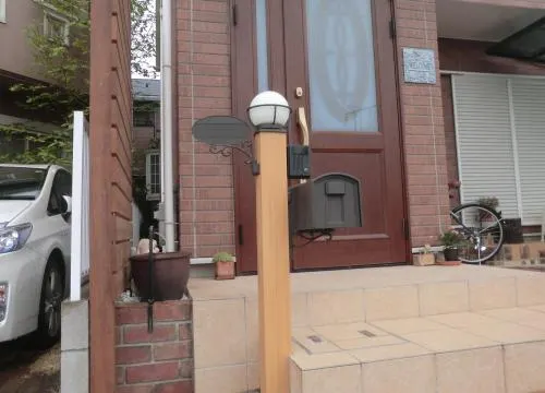 堺市　車庫駐車場増設リフォーム工事　機能門柱 LIXILステイウッドファンクションポール