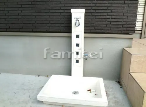 近江八幡市　新築オープン外構　洋風 ガラスブロック門柱　YKKヴェクターテラスF型