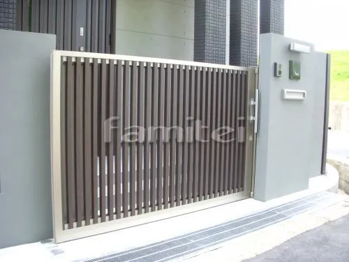 尼崎市 新築セミクローズ外構 和風ブロック門柱 和風門扉 アウタースライドC型 引戸 LIXIL