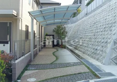 交野市 カーポート YKKレイナポートグラン縦2台(縦連棟)