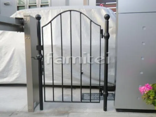 羽曳野市 外構工事 カーポート 三協アルミ マイリッシュ 逆勾配 洋風門扉 ジャービス商事 フレンチ門扉 片開き フレンチポール 手動跳ね上げ式門扉 三協アルミ ラビーネワイド1型 アップゲート オーバードア 木製調目隠しフェンス塀 アルミ平板 木目調ウォール 目隠しフェンス塀 LIXILリクシル エクジスR5型 新日軽