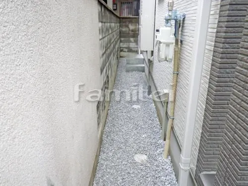 守口市 外構工事 玄関まわり 門柱 照明 表札 ポスト 塀 門扉 アプローチ 手摺 駐車場ガレージまわり 伸縮門扉 カーポート 土間コンクリート 犬走り 防犯砂利敷き