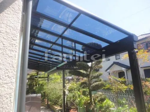 橋本市 エクステリア工事 雨除け屋根 YKKAP ヴェクターテラス屋根(ベクター) 1階用 F型フラット屋根 物干し