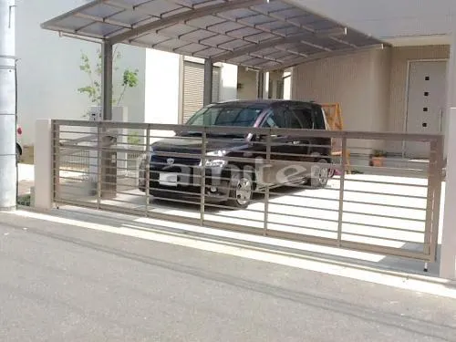 和歌山市 リフォーム外構工事 玄関まわり 門柱 袖壁 門扉 花壇 電動跳ね上げ式門扉