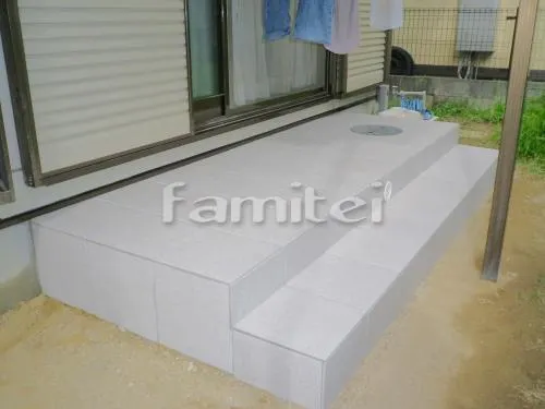 和泉市 エクステリア工事 激安目隠しフェンス塀 プランパーツ アルミ平板 タイルデッキ INAXイナックス グレイスランド300角 LIXILリクシル