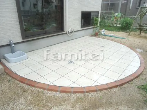 近江八幡市 庭工事 お庭 床タイル貼り INAXイナックス グレイスランド300角 GRL-1 LIXILリクシル 縁レンガライン ユニソン ソイルレンガ R加工カーブ曲線デザイン