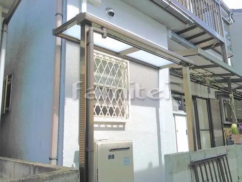 宇治市 エクステリア工事 雨除け屋根 LIXILリクシル ライザーテラス2 TOSTEMトステム 1階用 F型フラット屋根