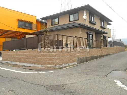 天理市 外構工事 新築ベーシック セミクローズ外構　玄関まわり ポスト 門袖 照明 塀 門扉 植栽 アプローチ ガレージまわり 駐車場屋根 土間コンクリート フェンス 勝手口門扉 物置